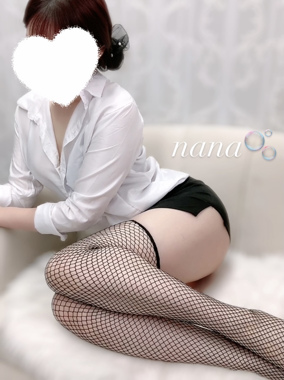 菜々-なな-